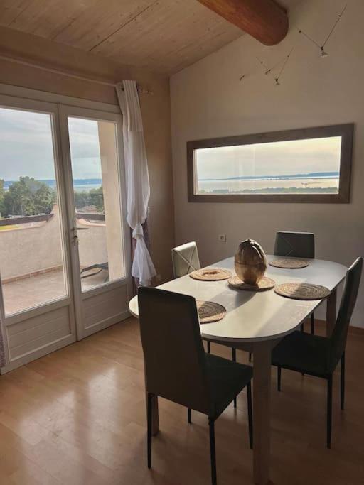 Appartement Proche Aeroport Marseille Marignane - Studio Confortable - Logement Ideal - Hebergement Tout Equipe Rognac Kültér fotó
