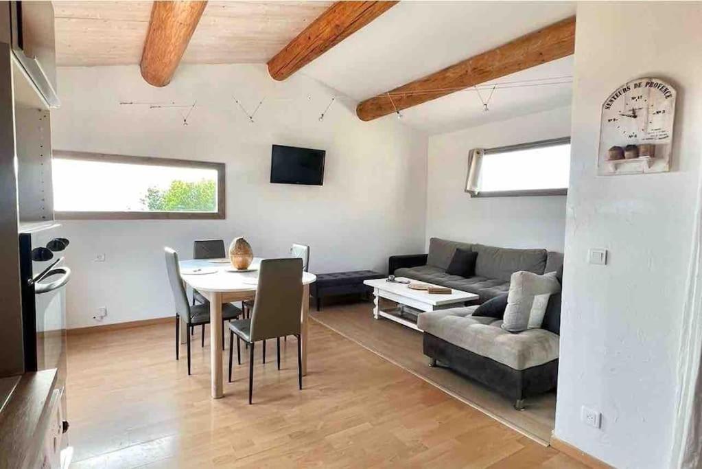 Appartement Proche Aeroport Marseille Marignane - Studio Confortable - Logement Ideal - Hebergement Tout Equipe Rognac Kültér fotó